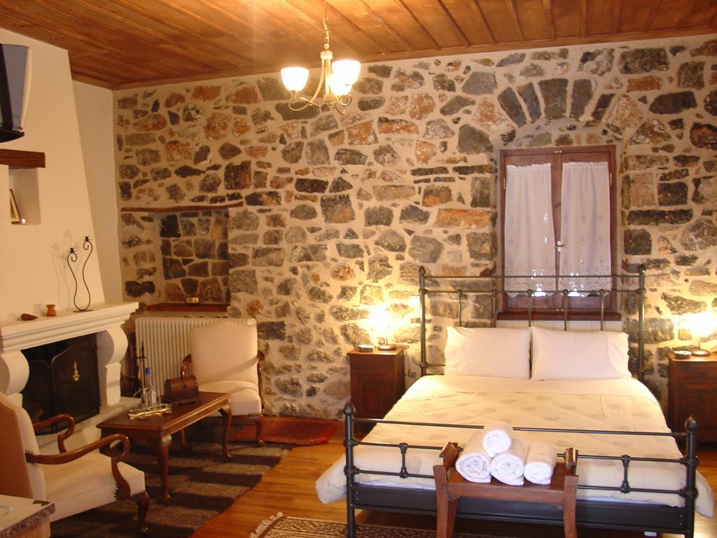 Hotel Archontiko Nikolopoulou Vytina Pokój zdjęcie