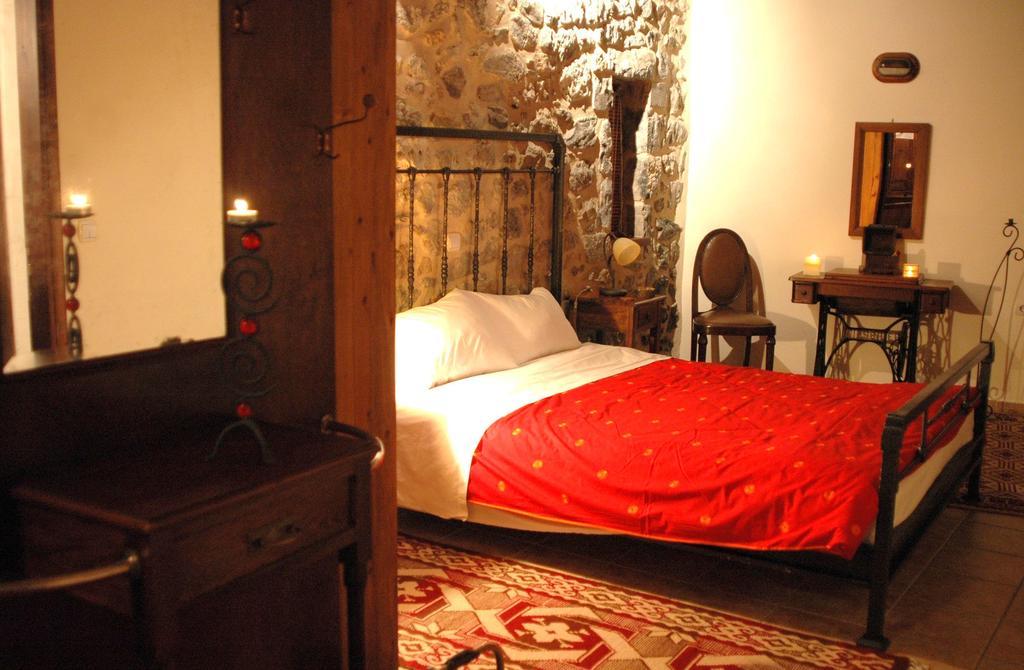 Hotel Archontiko Nikolopoulou Vytina Pokój zdjęcie