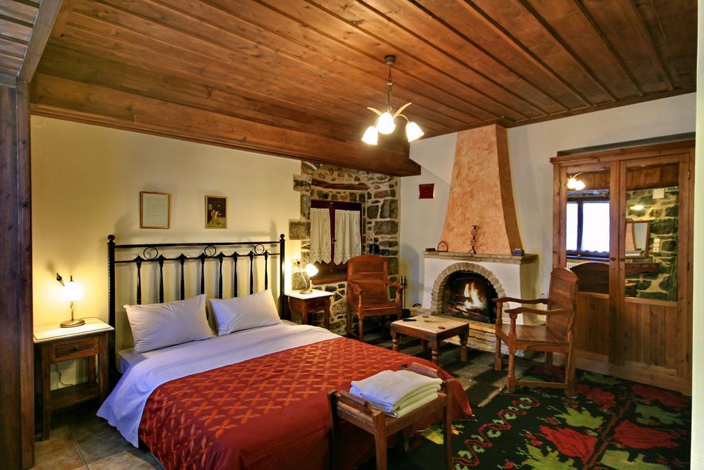 Hotel Archontiko Nikolopoulou Vytina Pokój zdjęcie